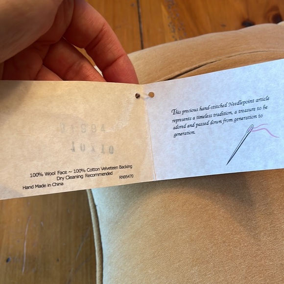 Embroidered needlepoint dog pillow shih tzu - Picture 8 of 10